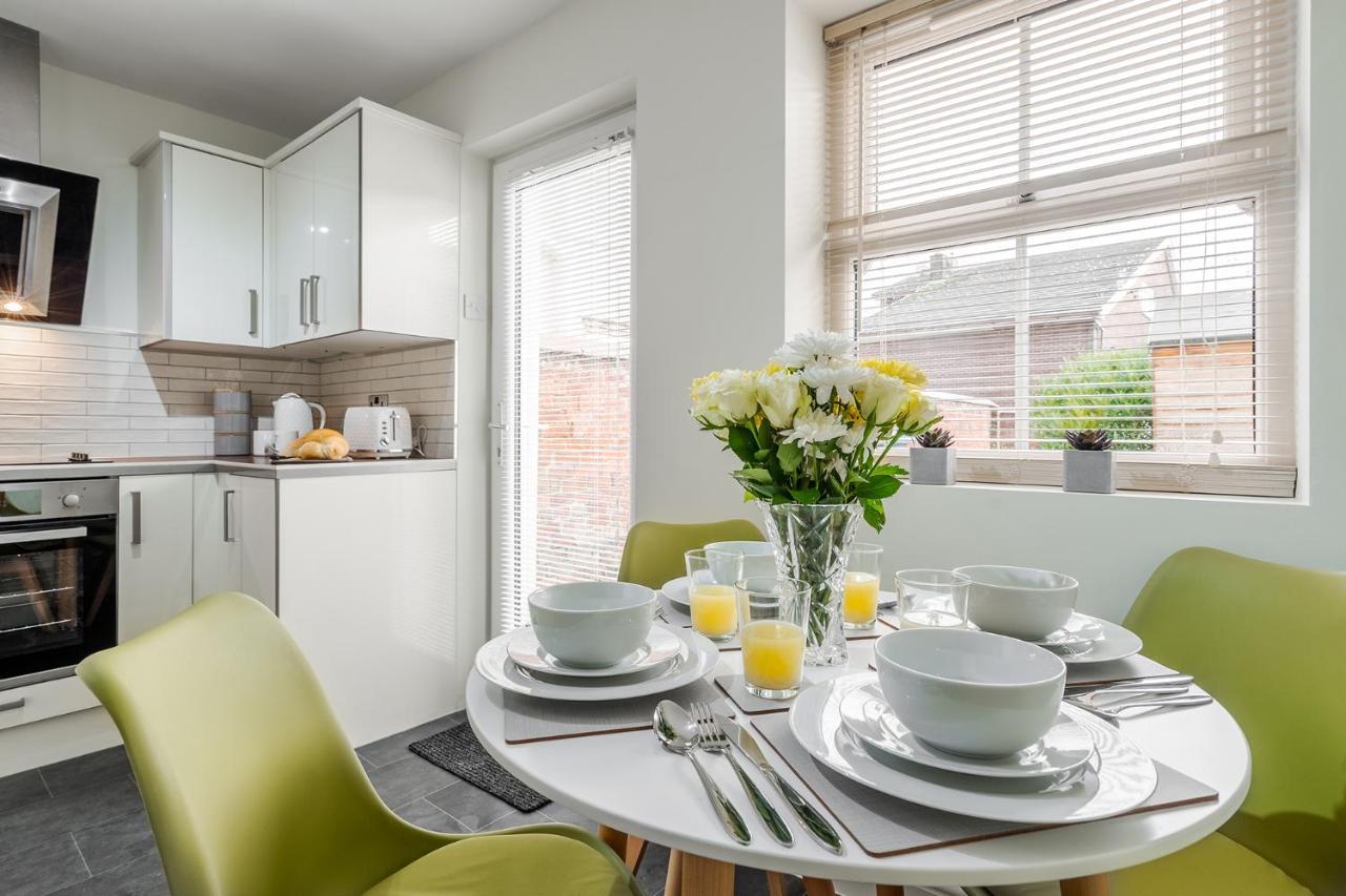 Wrea Cottage, 2 Bedrooms Wifi & Parking Near Ribby Hall وريا غرين المظهر الخارجي الصورة